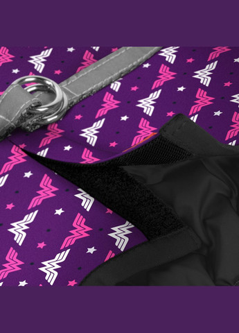 Шлея для собак м'яка Clothes "Диво-жінка фіолет" XS2, В 28-31 см С 20-22 см WAUDOG (279562581)