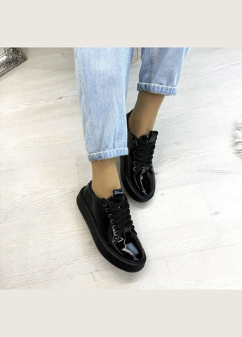 Черные кеды черные женские лаковые на утолщенной подошве. 39 размер Vasha para