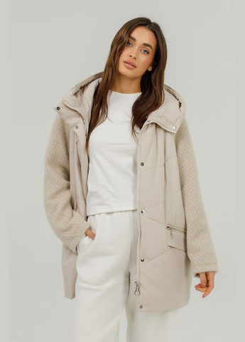 Молочная зимняя куртка с рукавами под ангору Lora