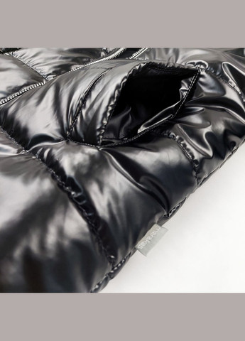 Черная зимняя пальто на синтепоне зимний 416013 Marakas