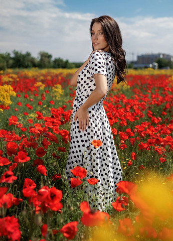 Белое повседневный платье в горошек на запах No Brand однотонное