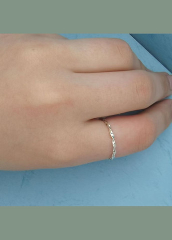 Срібна каблучка тонка "Витий обідок" 18 No Brand (350667137)