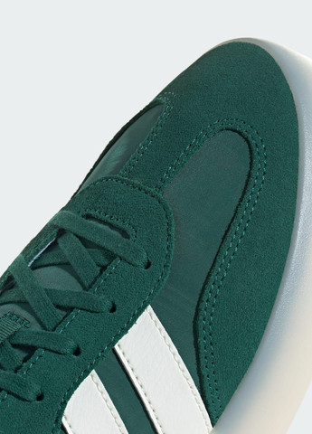 Зеленые летние кроссовки barreda decode adidas