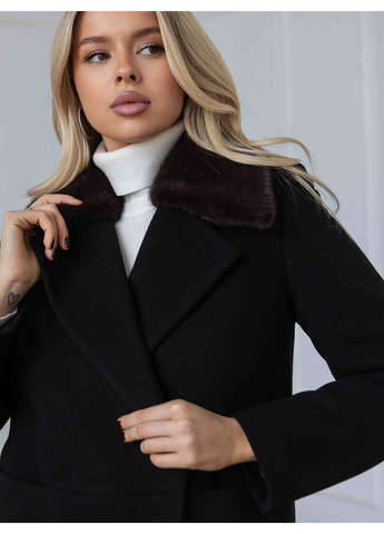 Чорне Утеплене пальто з хутряним коміром Raslov