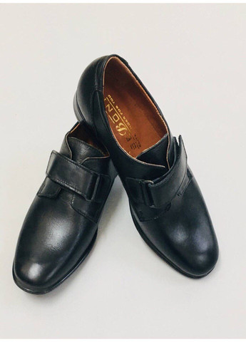 Черные туфли классические для мальчика на липучке Seboni