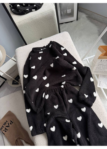 Черная зимняя женская махровая пижама с принтом сердечек. свитшот + брюки MonCher