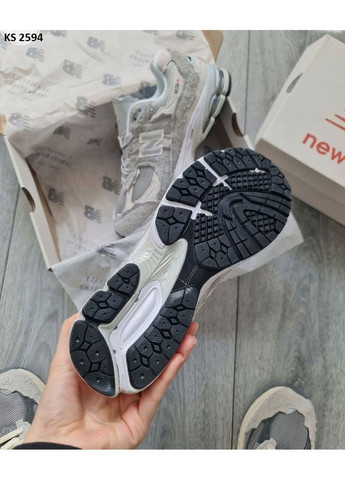 КРОСІВКИ ЖІНОЧІ NEW BALANCE 2002R PROTECTION PACK LIGHT GRAY НЬЮ БЕЛАНС 2002R No Brand сірі демісезони (368868093)