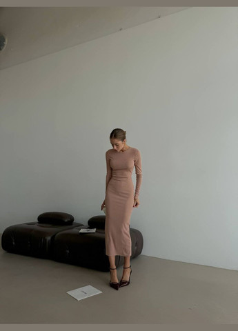 Бежевое повседневный длинное женское трикотажное платье Avanti однотонное