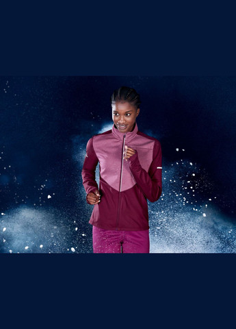 Фиолетовая демисезонная куртка oftshell водоотталкивающая и ветрозащитная для женщины 363508 s Crivit