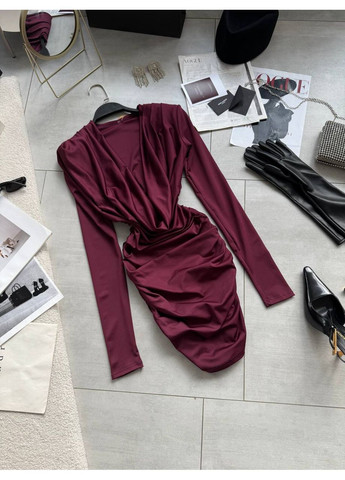 Бордовое вечернее платье женское Гермес однотонное