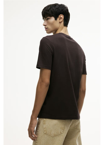 Темно-коричнева футболка H&M regular fit