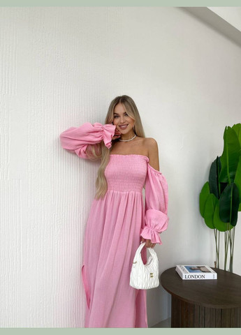 Розовое повседневный, вечернее женское платье макси с разрезом с открытыми плечами Україна однотонное
