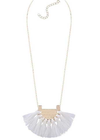 Кулон на ланцюжку з білою бахромою, 2760 No Brand (362050383)