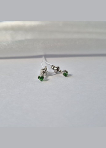 Срібні Сережки гвоздики на закрутках із Зеленим каменем 3 мм срібло 925 проби Родоване 72305з 0.87г No Brand (306741290)