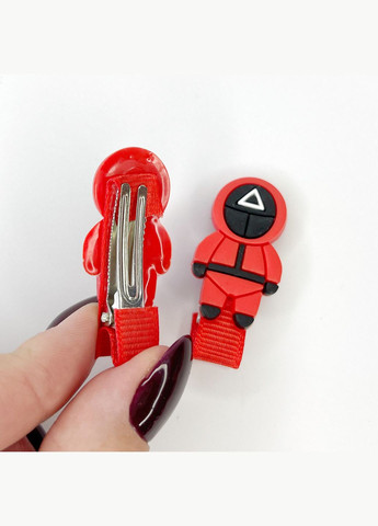 Заколки для волос Зажимы для волос Игра в кальмара треугольник 4.3 см х 1.8 см Цена за пару Finding (328942832)