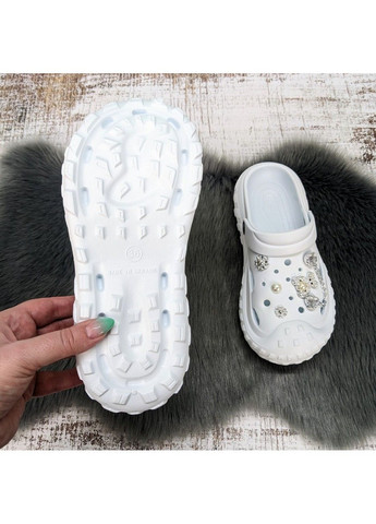 Кроксы женские с джибитсами Jose Amorales (336709066)