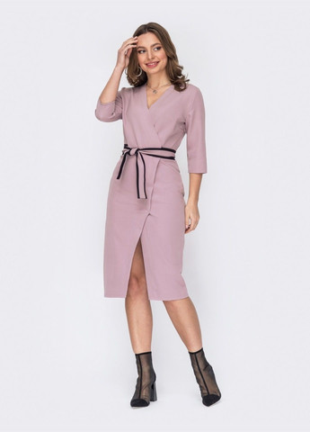 Пудровое кэжуал приталенное платье с запахом пудровое Dressa однотонное