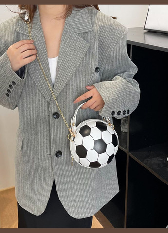 Женская классическая круглая сумка 8197 футбольний мяч на цепочке белая No Brand (313235576)