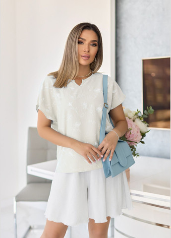 Молочная легкая дышащая блуза для офиса и прогулок INNOE Блузка