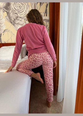 Розовая женская пижама розовая m (2468) GT