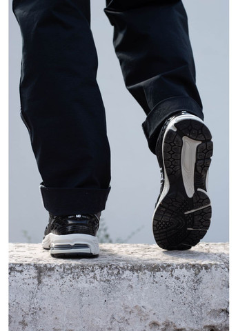 Черно-белые демисезонные мужские кроссовки нью баланс 1906r черные с белым кордура водоотталкивающие No Brand