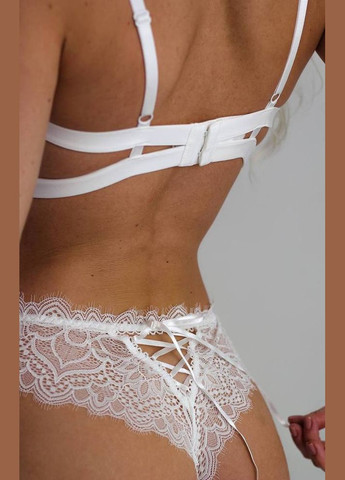 Белый комплект нижнего белья Mandhari