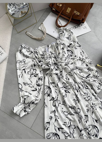 Белое повседневный женское платье с шолка с открытыми плечами, с корсетом Україна с цветочным принтом