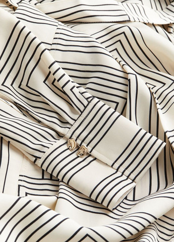 Молочна кежуал сукня H&M з абстрактним візерунком