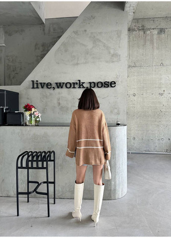 Бежевый демисезонный женский теплый свитер удлиненный на молнии Adelante