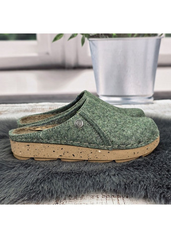 Зеленые тапочки домашние женские фетровые на танкетке Inblu