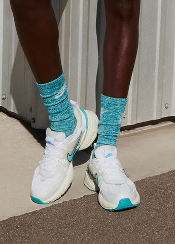 Комбіновані всесезонні кросівки Nike V2K Run