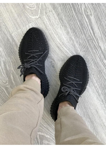 Черные демисезонные кроссовки мужские adidas yeezy boost 350 v2 black full reflective адидас изи буст No Brand