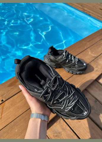 Черные всесезонные кроссовки Vakko Balenciaga Track Black 3