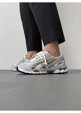 Серые демисезонные кроссовки мужские asics gel-nyc 2055 cream/pure silver асикс гель нюк серые No Brand