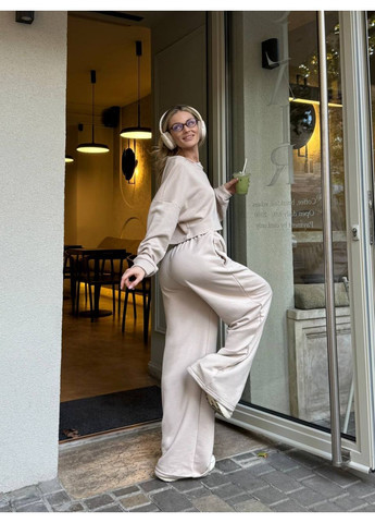 Стильний жіночий костюм осінній двійка коричневий No Brand (362419404)