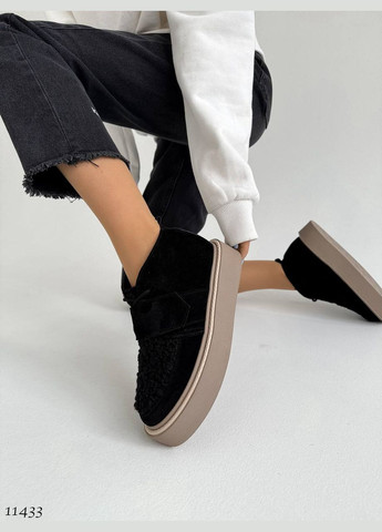 Черные демисезонные комфортные кроссовки No Brand