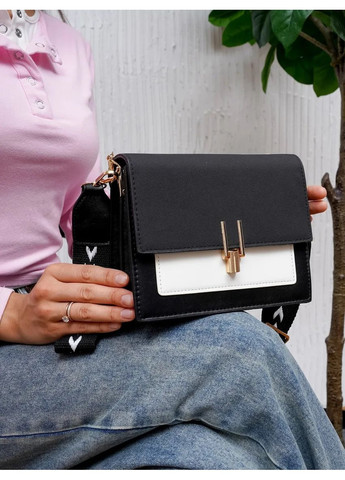 Жіноча сумка крос-боді 5305 на три відділи чорно біла No Brand (366871859)