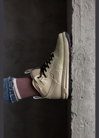 Бежевые зимние кроссовки зимние мужские nike lunar force 1 duckboot winter beige termo | найк дакбут высокие бежевые термо No Brand