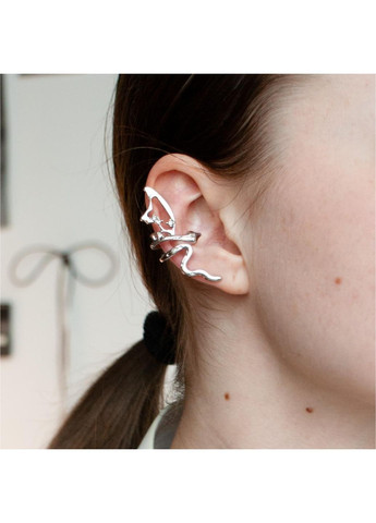 Кафи на вушко з кристалами казкові кліпси комплект двох асиметричні обманки футуристичний y2k стиль сріблясті змія з крилами No Brand (368986081)