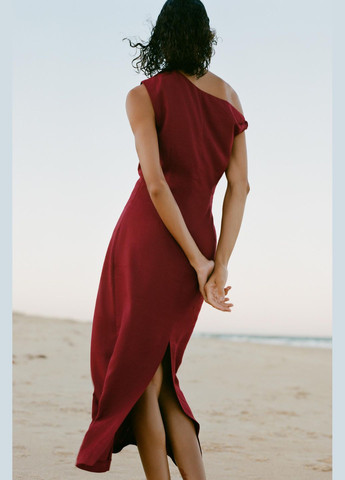 Темно-червона драпирована сукня середньої довжини з льоном Zara