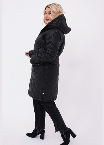 Чорна жіноча тепла стьобана куртка колір чорний р.48/50 449422 New Trend