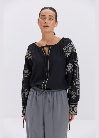 Чёрная женская вышиванка молочная с бежевой геометрией гладью и завязками на манжетах Arjen лен (324392959)