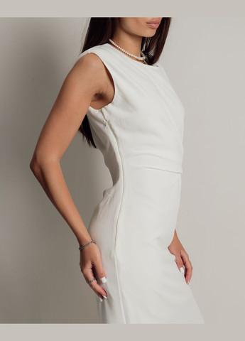 Молочное вечернее платье длинное женское приталенное Phardi