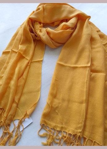 Шарф-палантин женский весна-осень однотонный желтогарячего оттенка с кистями 176х76 см Без бренду Желтый 11756 No Brand (347617884)