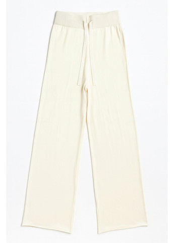 Костюм жіночий білий (B02) NAN (370832189)