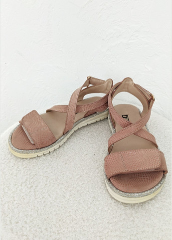 Розовые модные и качественные кожаные босоножки для маленьких модниц InFashion