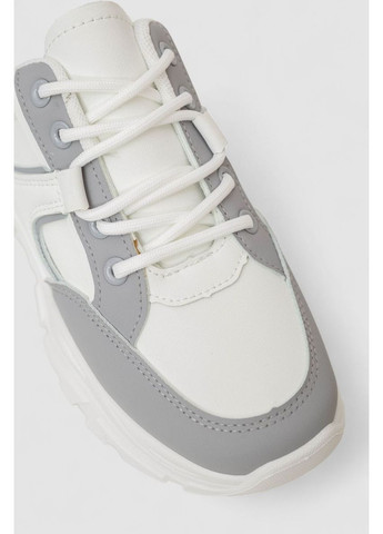 Кроссовки женские Stilli 248RA140 белые демисезоны (365279676)