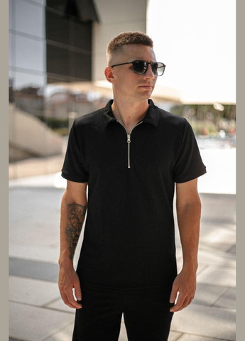 Черная поло комфортное мужское без принта для повседневной носки, летнего гардероба и прогулок с коротким рукавом Intruder