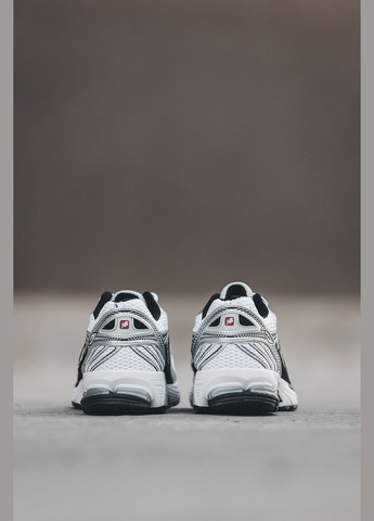 Черно-белые демисезонные кроссовки мужские New Balance 860v2