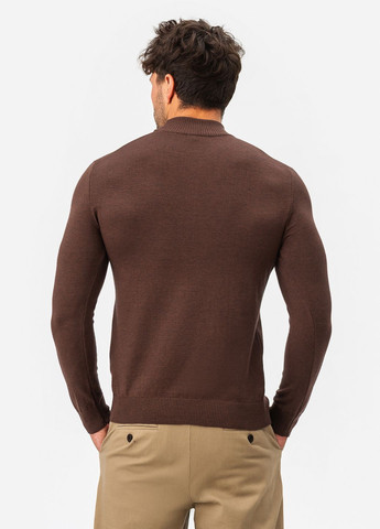 Коричневый мужской тонкий свитер "стойка" SVTR